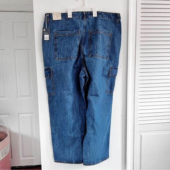 Universal Thread Boyfriend Cargo Jeans High Rise NON-stretch Cotton Tapered NWT - Picture 2 of 7